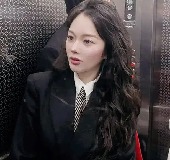 演员郑知苏整容争议_韩剧整容女明星_韩网热议郑知苏外貌变化