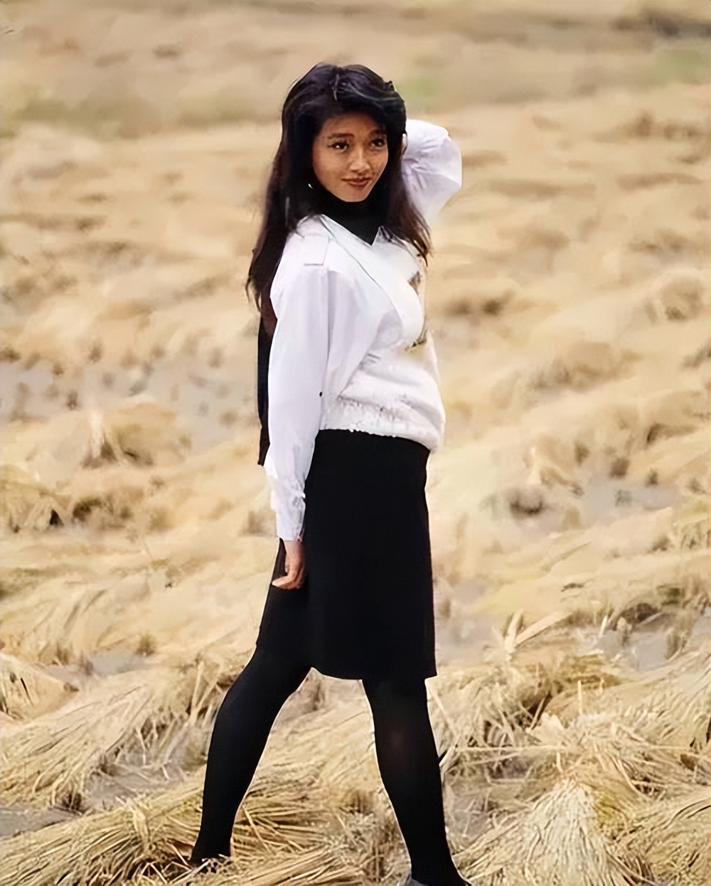 丰满美碾压骨感_审美觉醒丰满女性_骨感美女明星