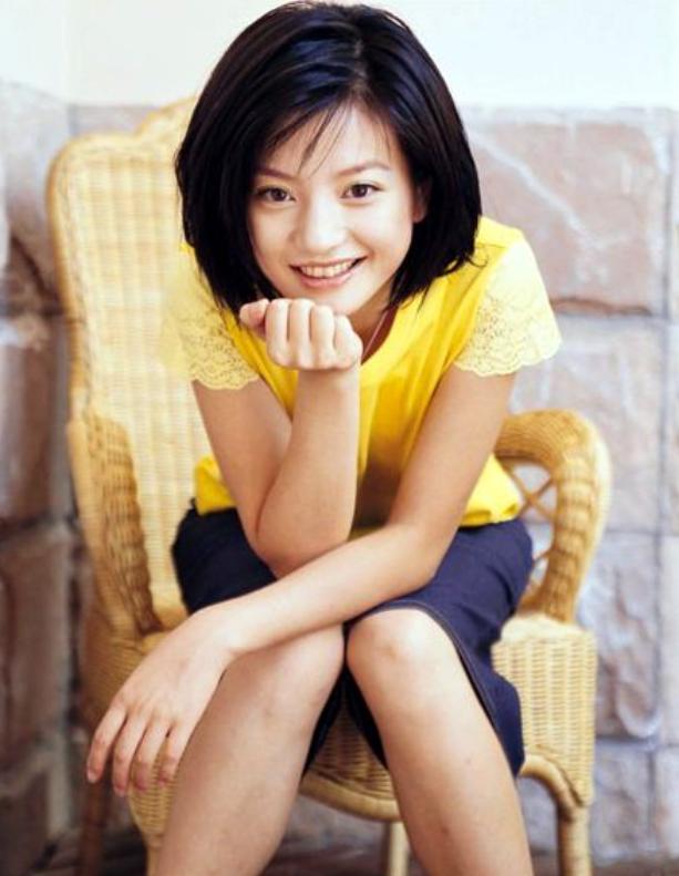 赵薇现在还在娱乐圈吗_赵薇投资做生意被封杀_赵薇转型投资做生意